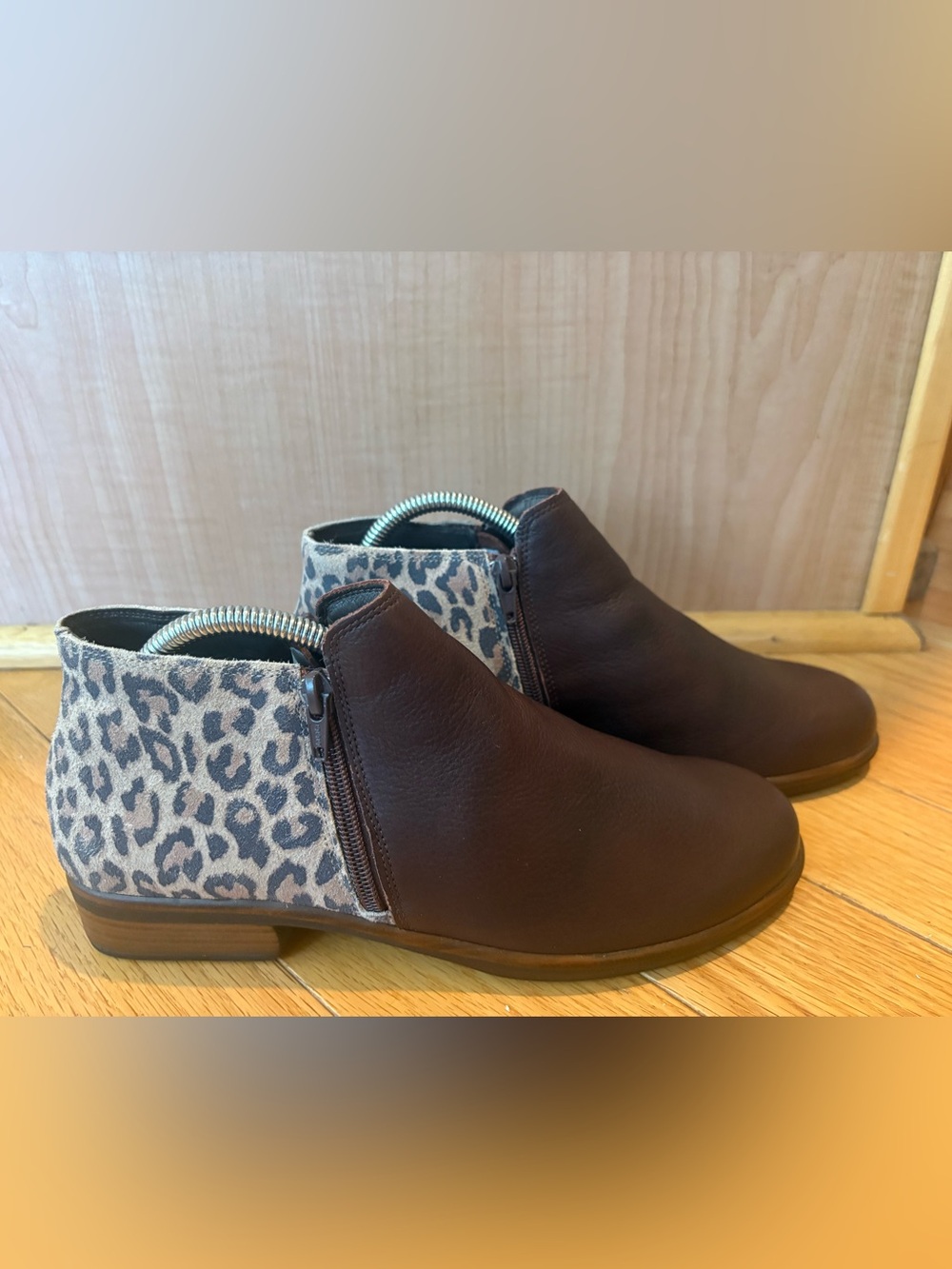 NAOT Helm Animal Print Brown Leather Ankle Boots Booties Womens 9 EU 40 EUC